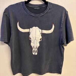 Zutter Gray T-Shirt with Bull Skull Design